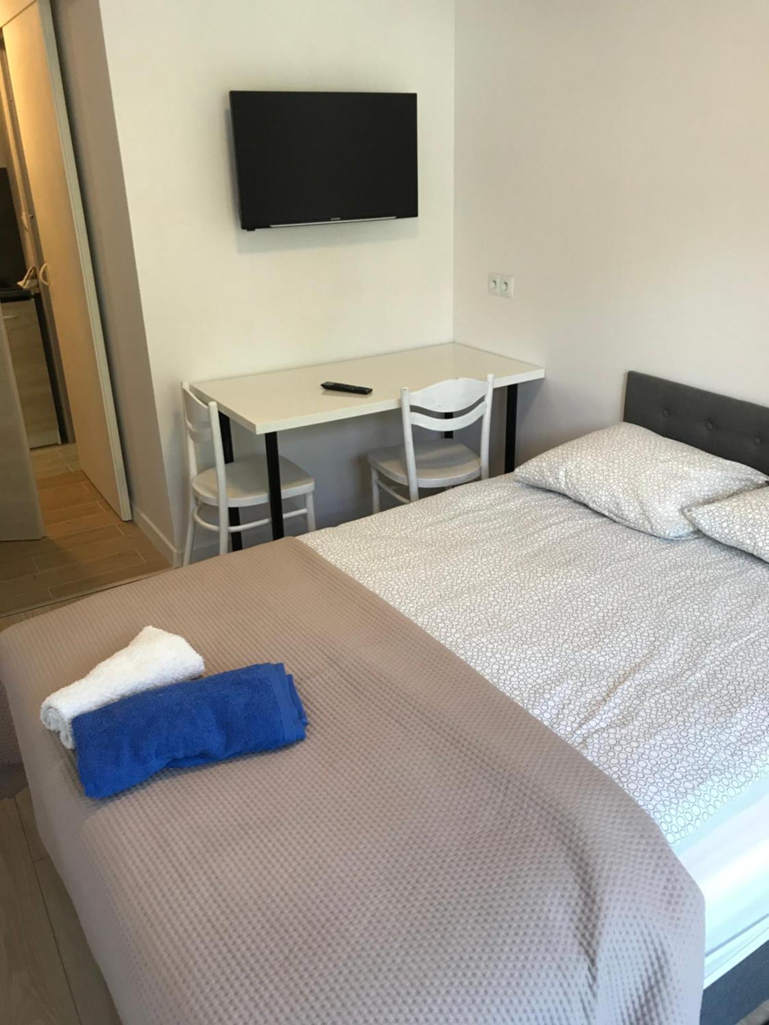 Apartamenty "Naletniej" Przy Morzu Лазы Экстерьер фото